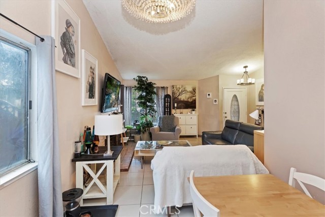 Detail Gallery Image 10 of 31 For 156 S Loretta, Rialto,  CA 92376 - 4 Beds | 2 Baths