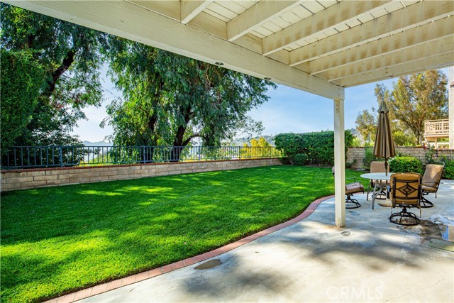 Detail Gallery Image 21 of 24 For 27734 Glacier Pl, Castaic,  CA 91384 - 4 Beds | 3 Baths