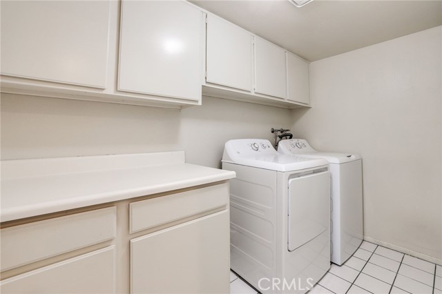 Detail Gallery Image 12 of 21 For 4444 Spencer St, Torrance,  CA 90503 - 4 Beds | 3 Baths