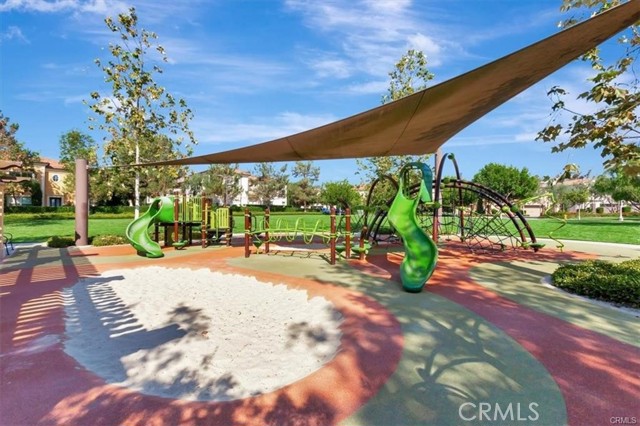 123 Hayseed, Irvine CA: https://media.crmls.org/medias/ef693f34-576c-4f46-a3ba-1b2b6e4c2ea9.jpg