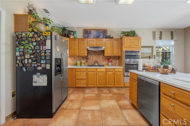 Detail Gallery Image 28 of 75 For 6030 W Country Ct, Visalia,  CA 93277 - 4 Beds | 2/1 Baths