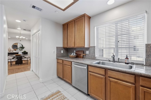 Detail Gallery Image 11 of 29 For 125 Diamond St #H,  Arcadia,  CA 91006 - 4 Beds | 3 Baths