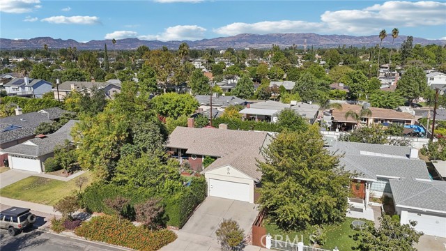 18937 Sylvan Street photo 48