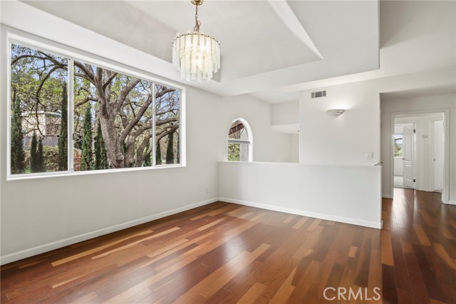 Detail Gallery Image 13 of 49 For 272 Manzanita, Thousand Oaks,  CA 91361 - 4 Beds | 3 Baths