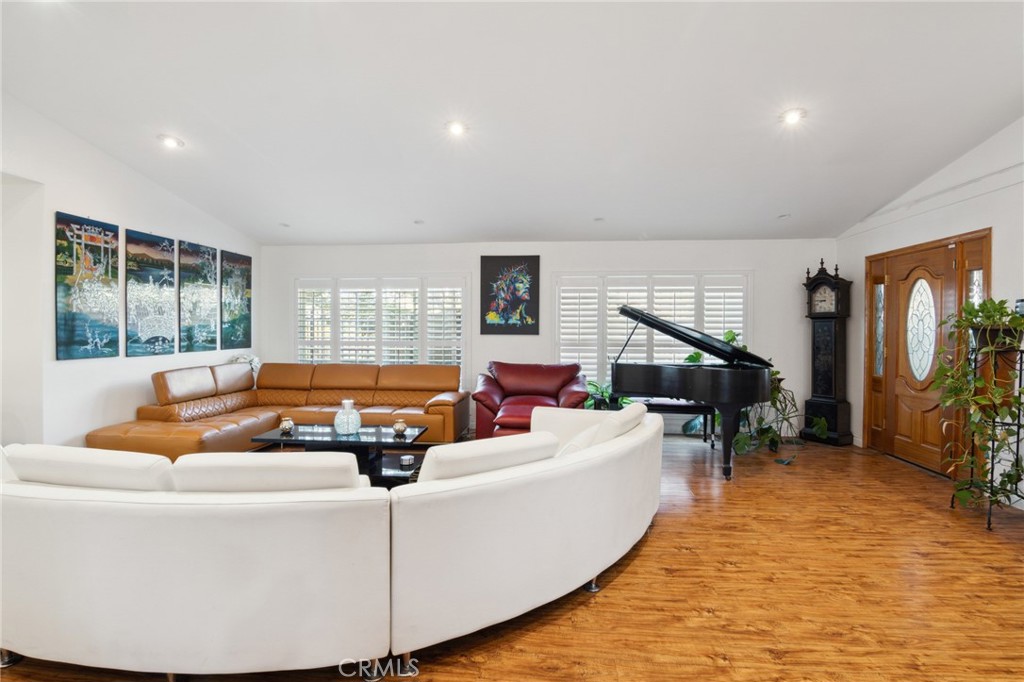 2800 Obama Boulevard, Los Angeles, CA 90018