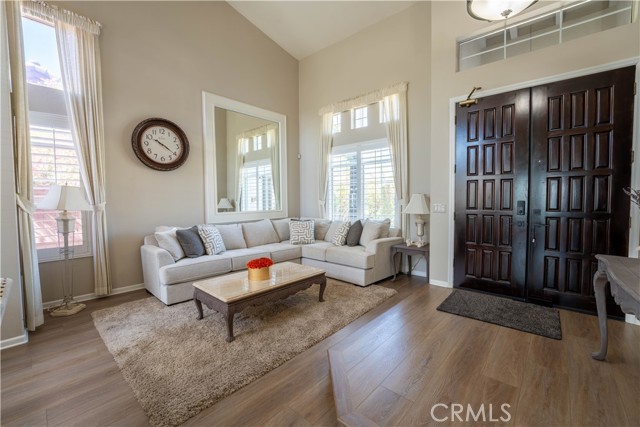 Detail Gallery Image 4 of 43 For 39560 Tinderbox Way, Murrieta,  CA 92562 - 5 Beds | 3 Baths