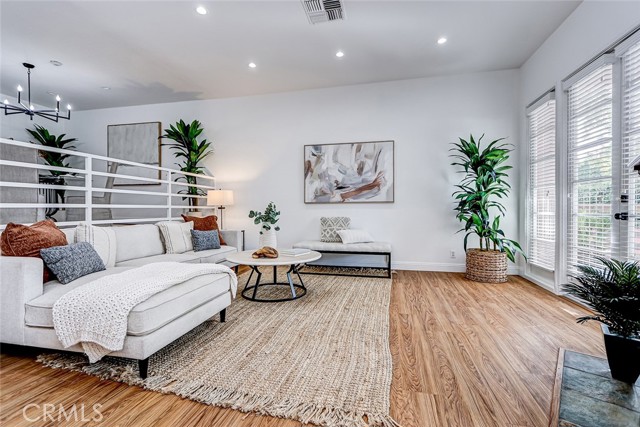 Detail Gallery Image 6 of 36 For 510 S Catalina Ave #2,  Redondo Beach,  CA 90277 - 3 Beds | 2 Baths