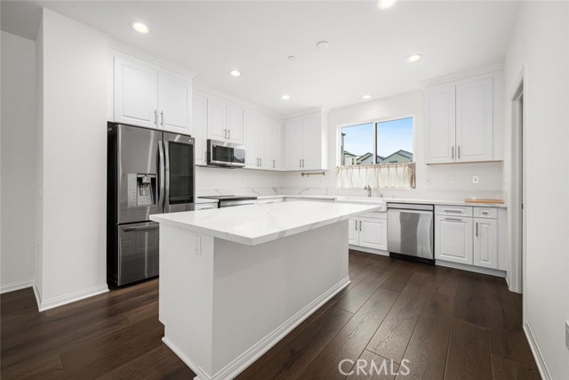 Detail Gallery Image 17 of 63 For 5860 Linden #8,  Long Beach,  CA 90805 - 3 Beds | 2/1 Baths