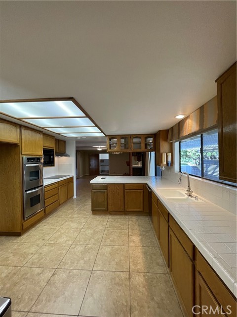 Detail Gallery Image 8 of 72 For 16 Bridlewood Circle, Rolling Hills Estates,  CA 90274 - 4 Beds | 3 Baths