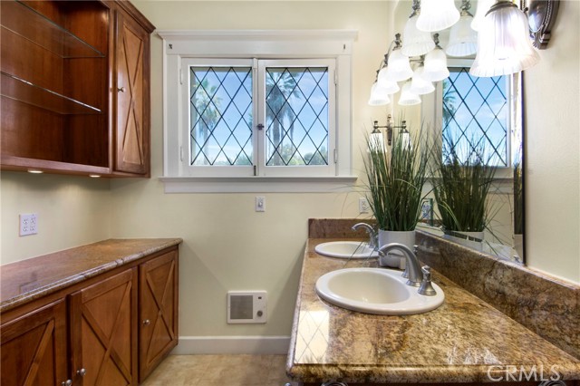 Detail Gallery Image 28 of 75 For 560 Terracina Bld, Redlands,  CA 92373 - 4 Beds | 4/1 Baths
