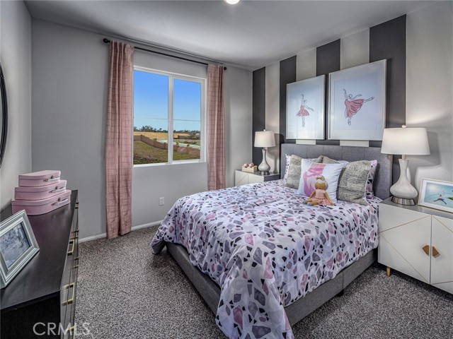 19536 Hanging Rock Road, Lake Elsinore CA: https://media.crmls.org/medias/ef6fdb3a-9650-4251-abd7-de461dde3e17.jpg