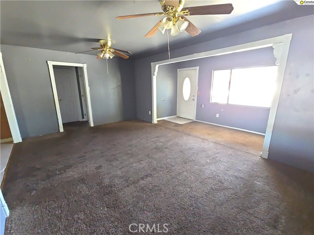 Detail Gallery Image 5 of 27 For 1923 W Pontiac, Fresno,  CA 93705 - 4 Beds | 2 Baths