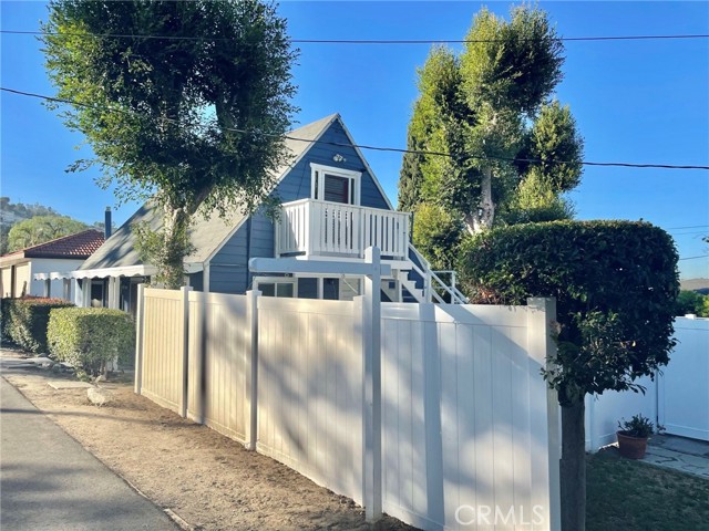 24263 Los Codona Avenue, Torrance, California 90505, 1 Bedroom Bedrooms, ,1 BathroomBathrooms,Residential Lease,Sold,Los Codona,PV22022225