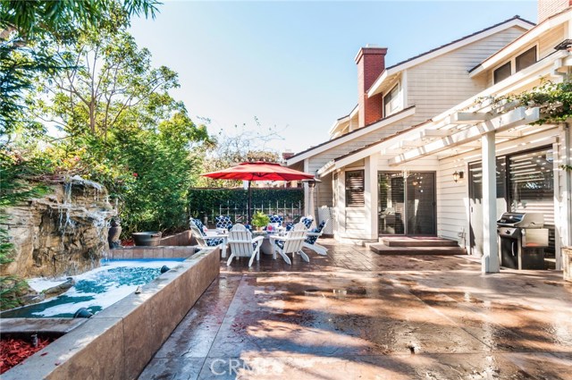 24 Bermuda Court, Manhattan Beach, California 90266, 3 Bedrooms Bedrooms, ,1 BathroomBathrooms,Residential,Sold,Bermuda,SB17026195