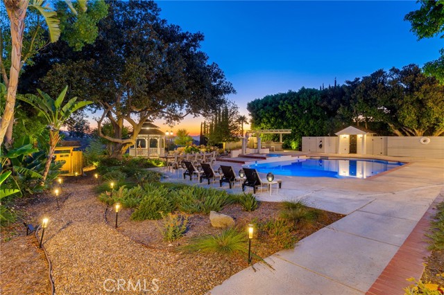 Detail Gallery Image 31 of 57 For 7021 Wyndham Hill Dr, Riverside,  CA 92506 - 5 Beds | 4/2 Baths