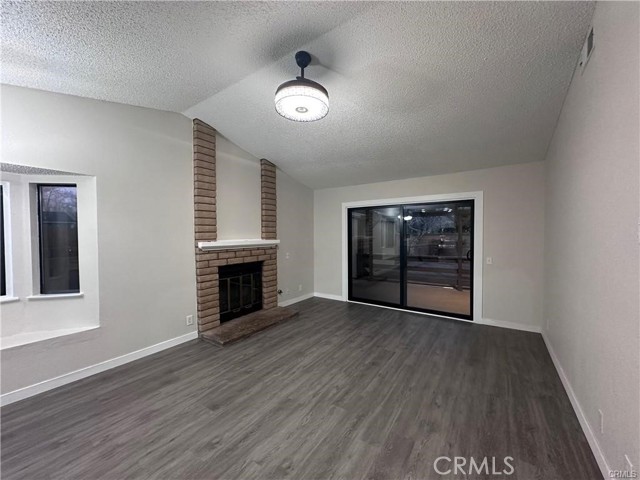 Detail Gallery Image 10 of 25 For 44026 Fine, Lancaster,  CA 93536 - 3 Beds | 2 Baths