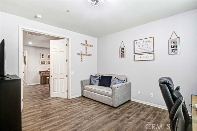 Detail Gallery Image 16 of 35 For 34755 Myoporum, Murrieta,  CA 92563 - 4 Beds | 3/1 Baths