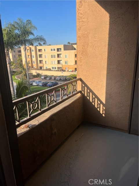 Detail Gallery Image 19 of 37 For 8889 Caminito Plaza Centro #7304,  San Diego,  CA 92122 - 2 Beds | 2 Baths