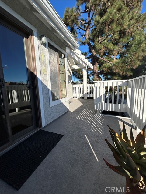 Detail Gallery Image 20 of 23 For 4682 Warner, Huntington Beach,  CA 92649 - 2 Beds | 2 Baths