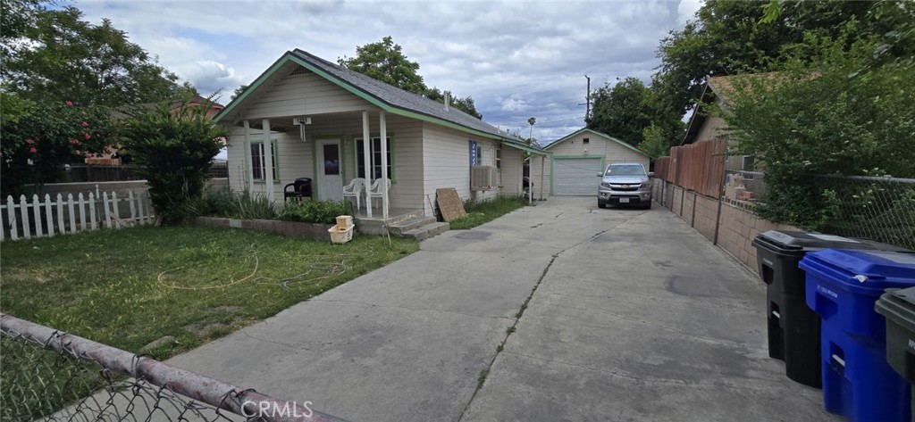 1225 Valencia