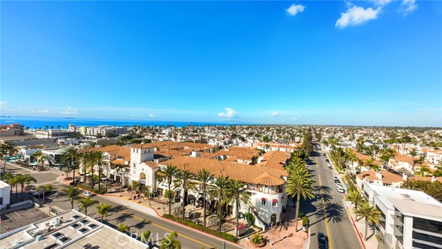 Detail Gallery Image 7 of 8 For 328 5th, Huntington Beach,  CA 92648 - 2 Beds | 2/1 Baths