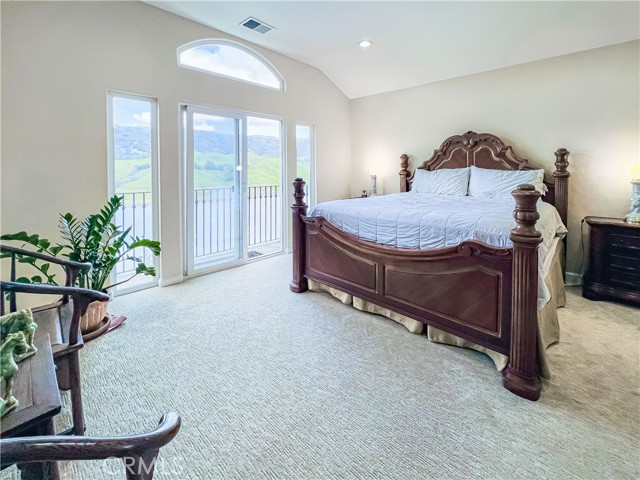 Detail Gallery Image 7 of 46 For 2987 Holiday Ct, Morgan Hill,  CA 95037 - 4 Beds | 3/1 Baths