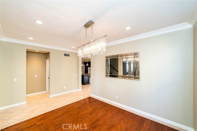 Detail Gallery Image 7 of 52 For 6 Roseleaf, Irvine,  CA 92620 - 5 Beds | 3/1 Baths