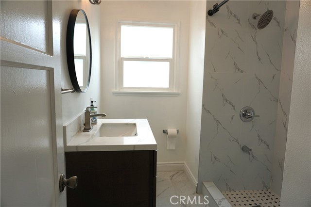 Detail Gallery Image 5 of 11 For 2105 S Garfield, Monterey Park,  CA 91754 - 2 Beds | 1 Baths