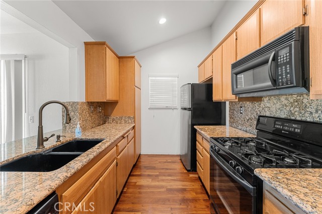 Detail Gallery Image 11 of 39 For 12310 Kellogg Ave, Chino,  CA 91710 - 4 Beds | 2 Baths