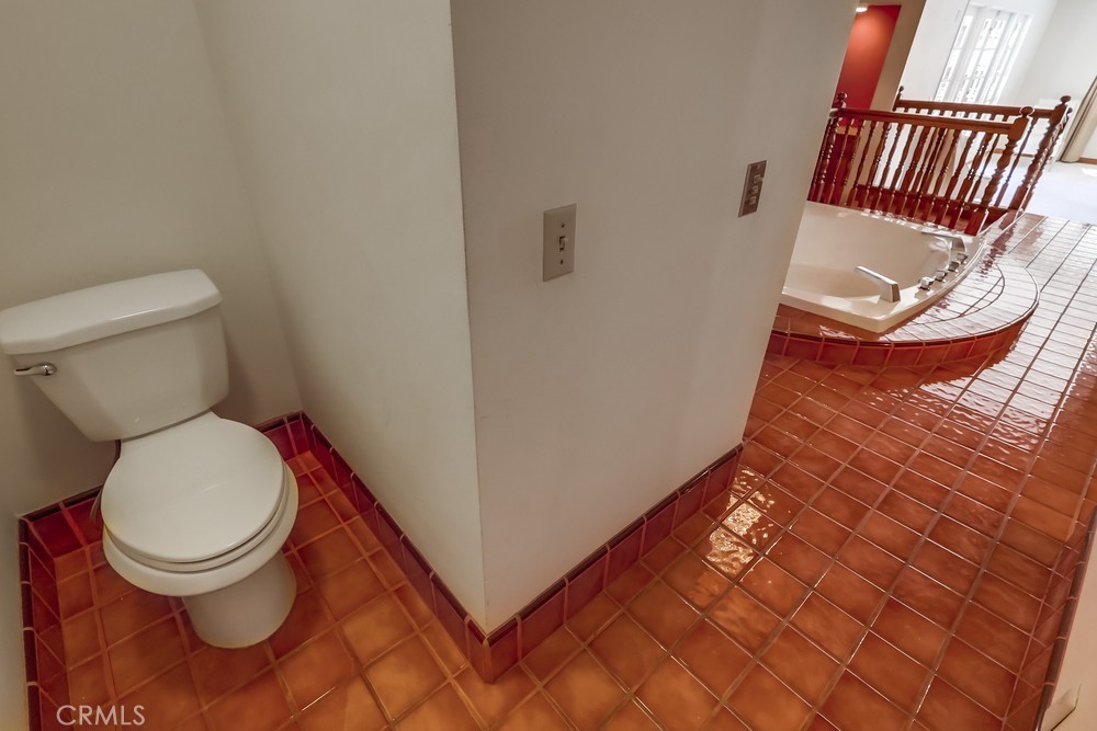 https://media.crmls.org/medias/ef763da5-6257-4feb-b388-b4de528a2d0d.jpg?preset=X-Large