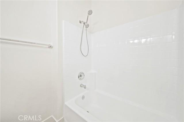 Detail Gallery Image 14 of 30 For 17824 Elm Ct, Carson,  CA 90746 - 3 Beds | 2/1 Baths