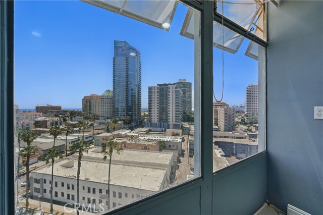 Detail Gallery Image 15 of 36 For 100 Atlantic Ave #1012,  Long Beach,  CA 90802 - 2 Beds | 1 Baths