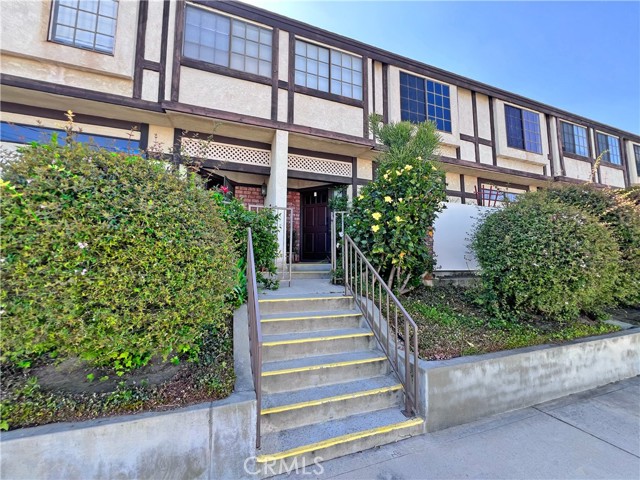 Detail Gallery Image 1 of 11 For 20737 Roscoe Bld #804,  Winnetka,  CA 91306 - 2 Beds | 2/1 Baths