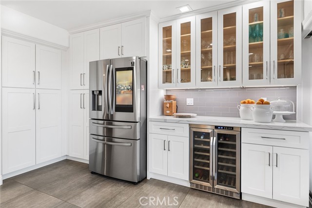 5005 Delita Place, Woodland Hills CA: https://media.crmls.org/medias/ef778610-d79b-471d-a302-9210095dba92.jpg
