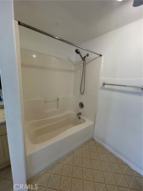 24909 Madison Avenue, Murrieta CA: https://media.crmls.org/medias/ef77bacb-f808-491a-b503-2c33fccabc5a.jpg