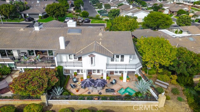 Detail Gallery Image 30 of 33 For 1 Beachcomber Dr, Corona Del Mar,  CA 92625 - 2 Beds | 2/1 Baths