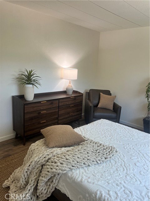 260 N Lyon ave, Hemet CA: https://media.crmls.org/medias/ef799c0d-4c6e-463b-8b61-49c4ed116792.jpg
