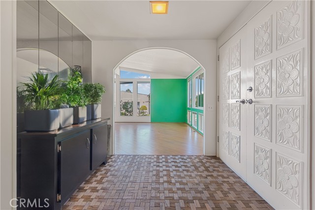 Detail Gallery Image 10 of 60 For 2550 Pacific Coast Hwy #207,  Torrance,  CA 90505 - 2 Beds | 2 Baths