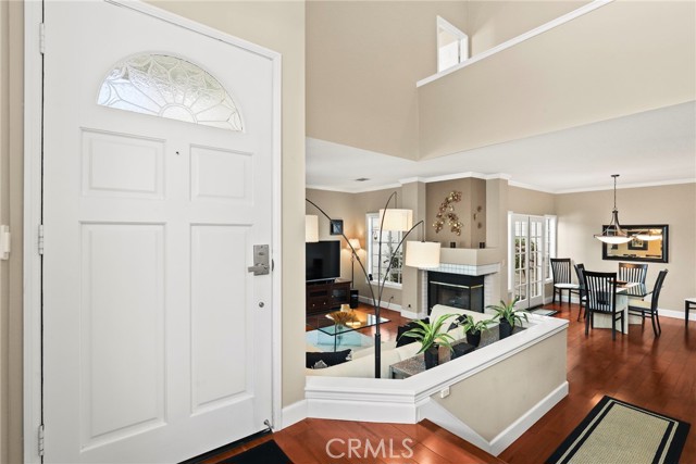 Detail Gallery Image 2 of 44 For 841 Sunstone St, Westlake Village,  CA 91362 - 3 Beds | 2/1 Baths