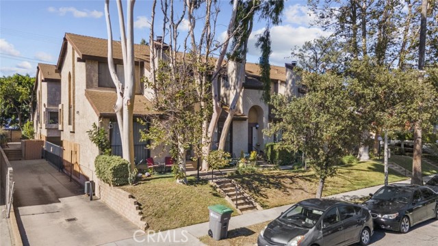 415 West Elk Avenue, 8 photo 1