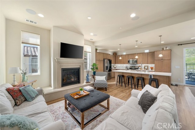 Detail Gallery Image 3 of 45 For 3061 Arezzo, San Luis Obispo,  CA 93401 - 3 Beds | 2/1 Baths