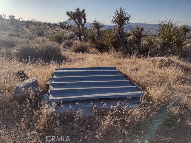 Detail Gallery Image 5 of 10 For 15 Tate Ln, Lucerne Valley,  CA 92356 - – Beds | – Baths
