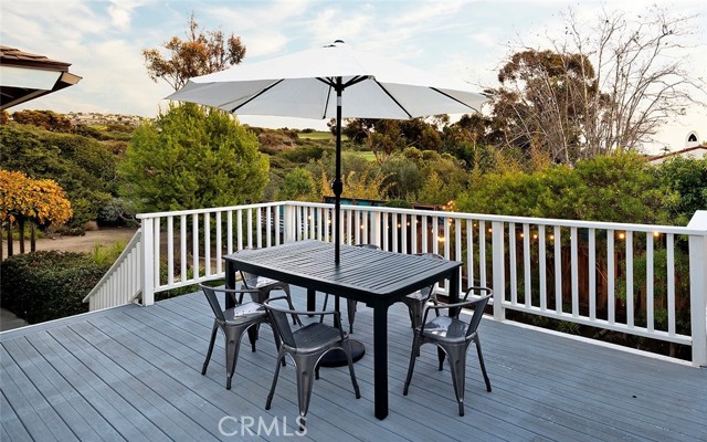 564 Seaward Road, Corona del Mar CA: https://media.crmls.org/medias/ef7d9878-b4fc-4bb5-98bb-3772a5966082.jpg