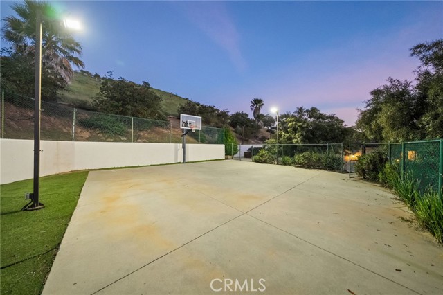 Detail Gallery Image 9 of 26 For 45090 via Tornado, Temecula,  CA 92590 - 4 Beds | 4 Baths