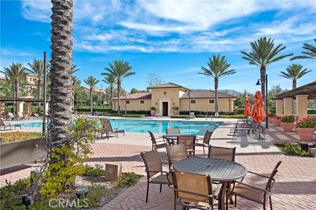 137 Sunset, Irvine CA: https://media.crmls.org/medias/ef7e4ab7-4e9d-4ff1-8db7-66cc7829527c.jpg