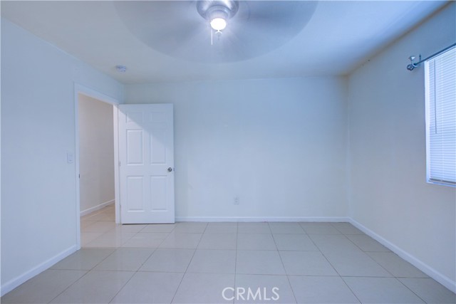 402 La Mesa Street, Merced CA: https://media.crmls.org/medias/ef7e4d24-3589-4548-80d1-175f1763eea1.jpg