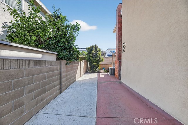 Detail Gallery Image 44 of 54 For 6116 E Paseo Rio Azul, Anaheim,  CA 92807 - 3 Beds | 2/1 Baths