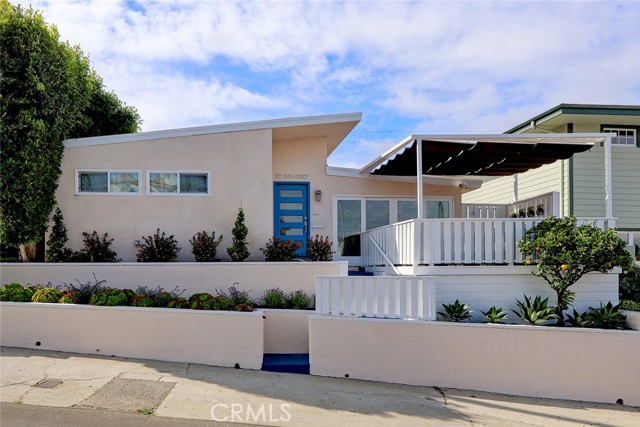 527 24th Street, Manhattan Beach, California 90266, 4 Bedrooms Bedrooms, ,2 BathroomsBathrooms,Residential,Sold,24th,SB23090916