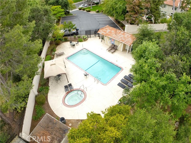 Detail Gallery Image 47 of 54 For 29729 Strawberry Hill Dr, Agoura Hills,  CA 91301 - 3 Beds | 3 Baths