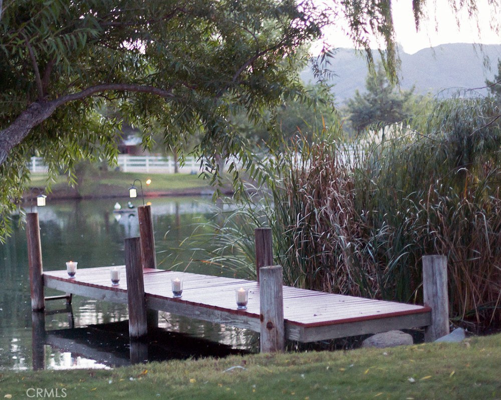 https://media.crmls.org/medias/ef8053a9-76d1-4498-a14d-a027348c9d6c.jpg?preset=X-Large